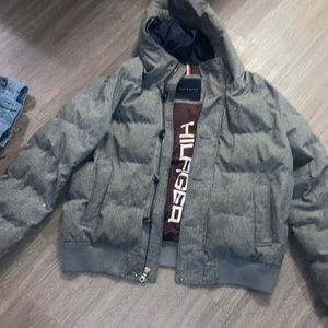 Tommy hillfiger puffy coat large
